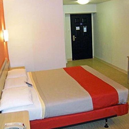 Motel 6-Pasadena, Tx Екстер'єр фото
